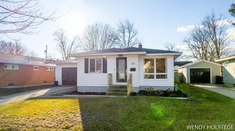 350 W 31st St, Holland, MI 49423