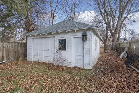 711 S Jackson St, Jackson, MI 49203 photo 36