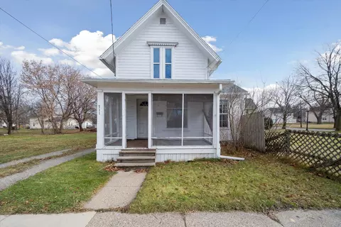 711 S Jackson St, Jackson, MI 49203 photo 4