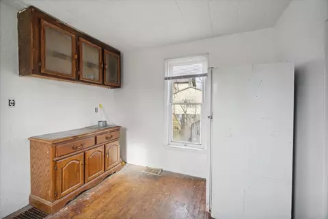 711 S Jackson St, Jackson, MI 49203 photo 22