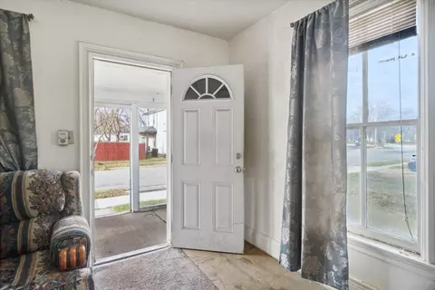 711 S Jackson St, Jackson, MI 49203 photo 9