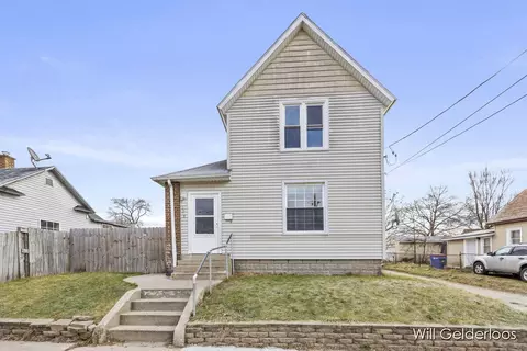 1348 Marshall Ave SE, Grand Rapids, MI 49507