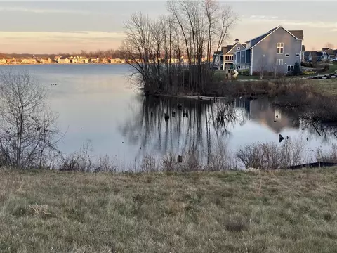 2785 Cedar West Dr, Jenison, MI 49428