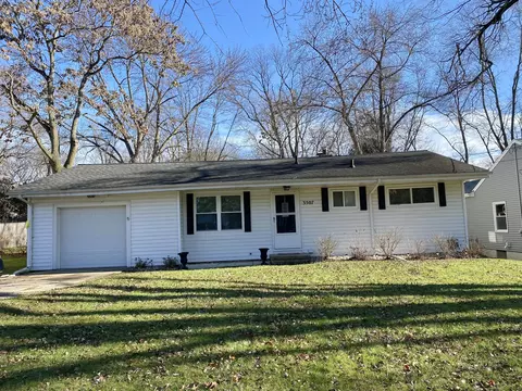 3507 Harding Rd, Jackson, MI 49203