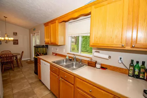 222 Deer Run Dr, Plainwell, MI 49080 photo 13