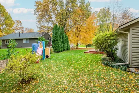 222 Deer Run Dr, Plainwell, MI 49080 photo 38