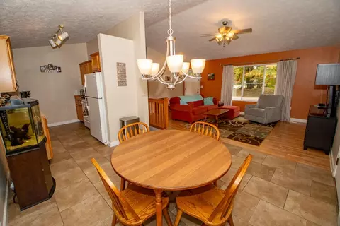 222 Deer Run Dr, Plainwell, MI 49080 photo 9