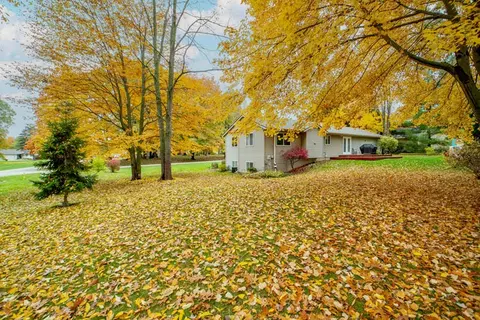 222 Deer Run Dr, Plainwell, MI 49080 photo 41