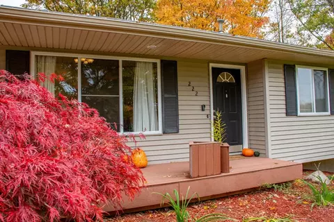 222 Deer Run Dr, Plainwell, MI 49080 photo 35