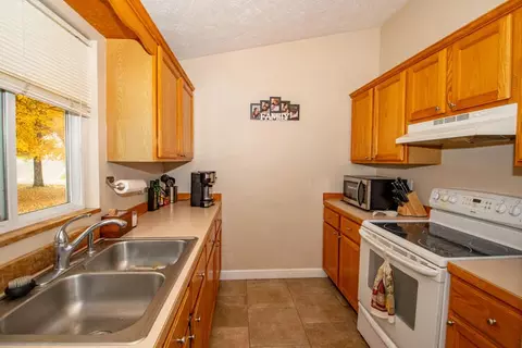 222 Deer Run Dr, Plainwell, MI 49080 photo 17