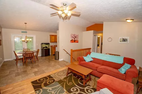 222 Deer Run Dr, Plainwell, MI 49080 photo 8