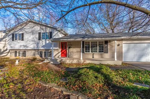 3817 Oak Dr, Ypsilanti, MI 48197