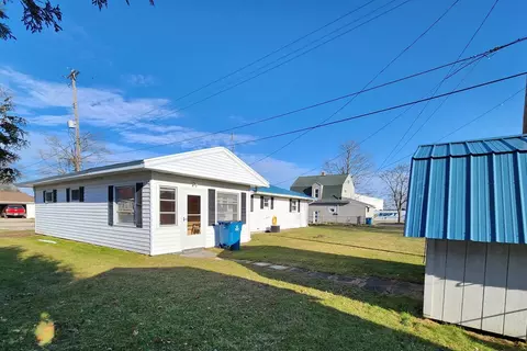 112 E 3rd St, Evart, MI 49631 photo 3