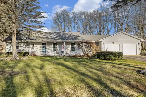 110 Harper Hill Dr, Battle Creek, MI 49014
