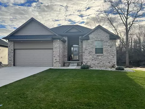617 Shadow Brooke Ln #3, Tecumseh, MI 49286