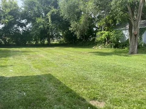137 Arnold St, Jackson, MI 49202 photo 9