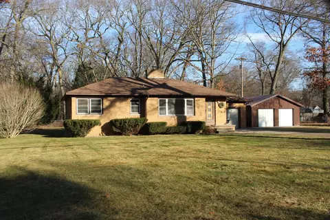 1040 Becker Rd, Muskegon, MI 49445