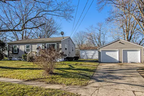 5830 Deerfield St, Portage, MI 49024