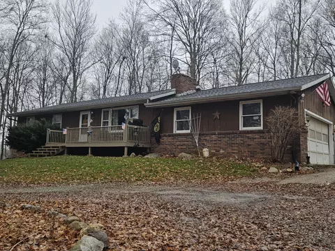 5206 Dey Hwy, Hudson, MI 49247