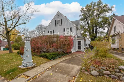 99 Elizabeth St, Battle Creek, MI 49017