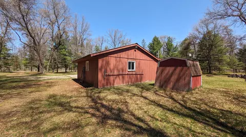 Exterior - 5305 W 52nd St, Baldwin, MI 49304 photo 5 of 22