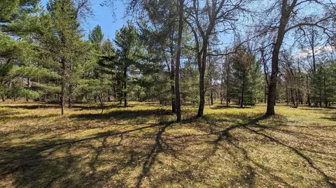 Exterior - 5305 W 52nd St, Baldwin, MI 49304 photo 15 of 22