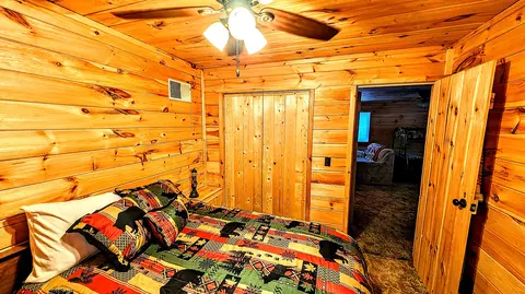 Bedroom - 5305 W 52nd St, Baldwin, MI 49304 photo 4 of 5