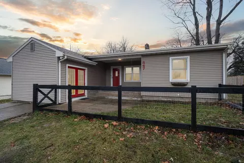 547 Andrew Ave, Jackson, MI 49202