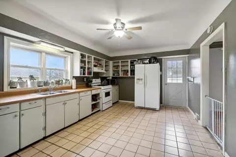 547 Andrew Ave, Jackson, MI 49202 photo 13