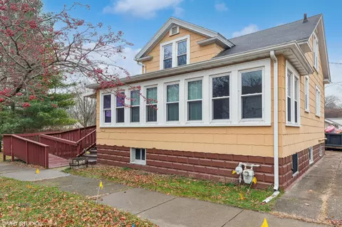 912 Park St, St. Joseph, MI 49085