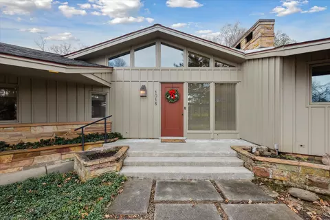 1015 Haven Ln, Albion, MI 49224