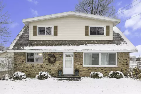 993 Lee St, Martin, MI 49070