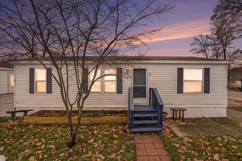12205 Hart St NE #65, Greenville, MI 48838