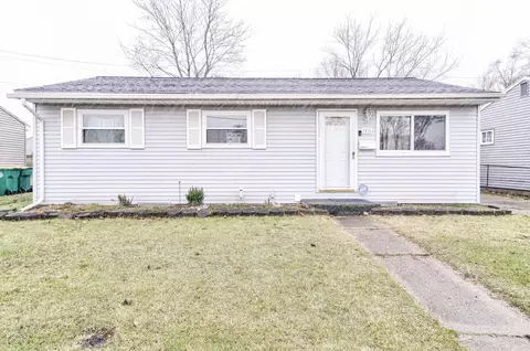 1236 E Clark Rd, Ypsilanti, MI 48198