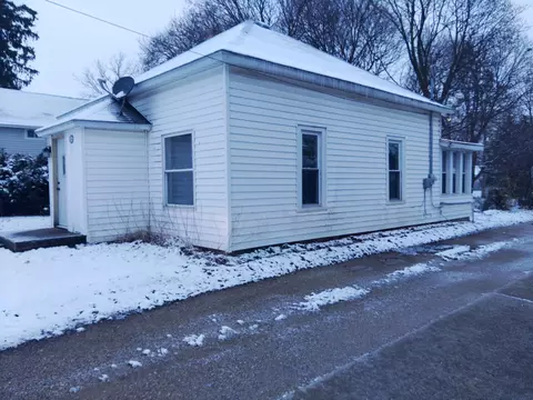 145 Commerce St, Grant, MI 49327 photo 2