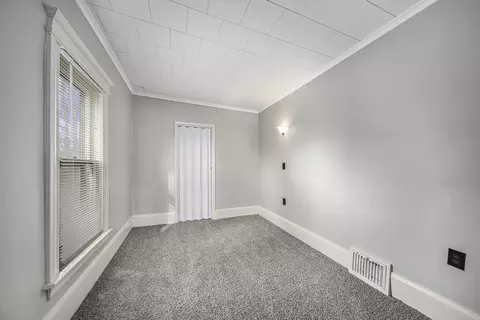240 Euclid Ave, Jackson, MI 49203 photo 5
