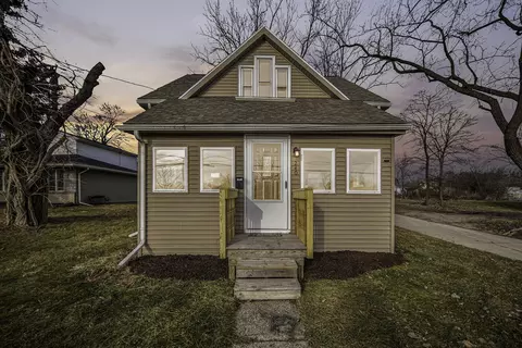240 Euclid Ave, Jackson, MI 49203