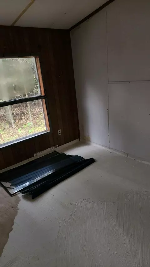 180 E Spruce Rd, Spruce, MI 48762 photo 10