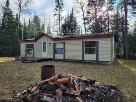 180 E Spruce Rd, Spruce, MI 48762