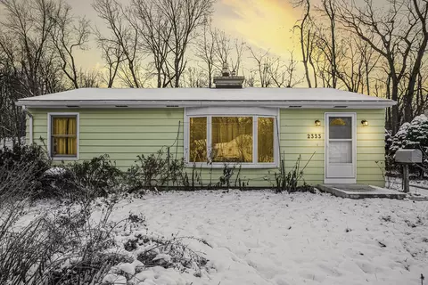 2333 Hillsdale Ave, Kalamazoo, MI 49006