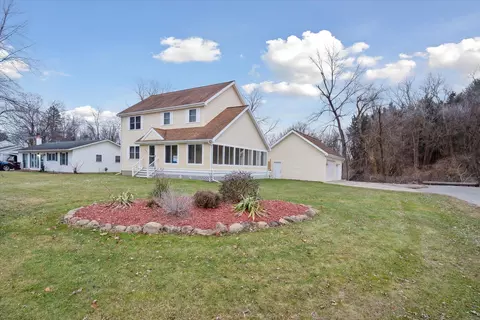 281 Amherst St, Jackson, MI 49203