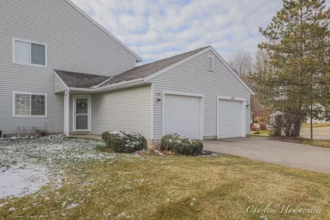 188 Hunters Ln, Rockford, MI 49341