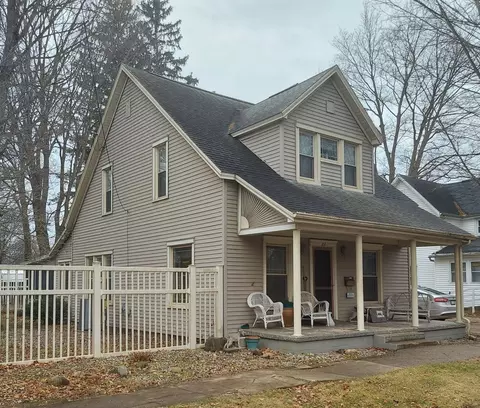 23 Peckham St, Coldwater, MI 49036