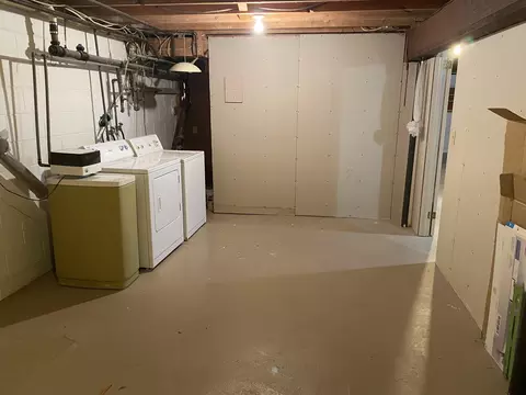 216 E Gilson St, Edmore, MI 48829 photo 15