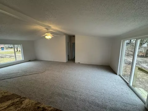 524 Morrison Ave, Bangor, MI 49013 photo 4
