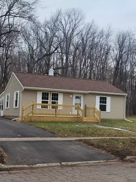405 E Broadwell St, Albion, MI 49224