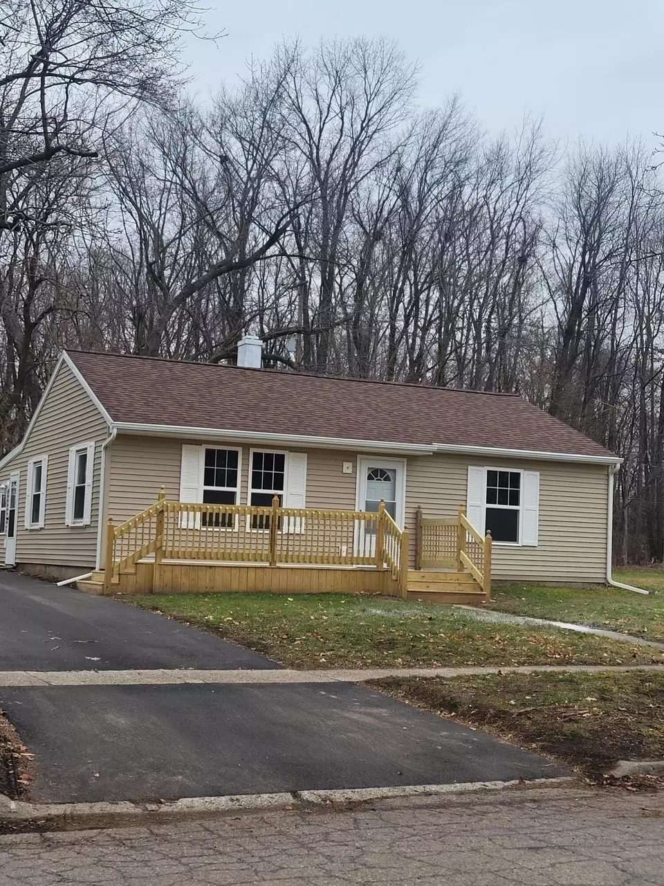 405 E Broadwell St, Albion, MI 49224 15 Photos Movoto