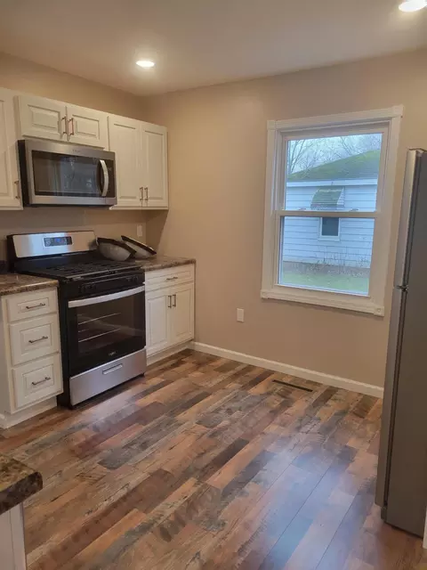 405 E Broadwell St, Albion, MI 49224 photo 6