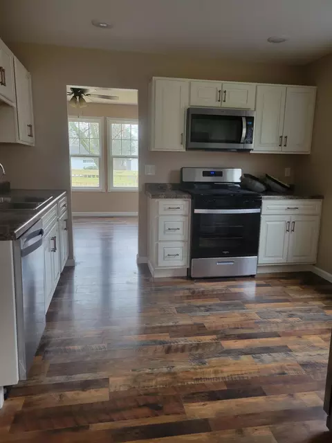 405 E Broadwell St, Albion, MI 49224 photo 7