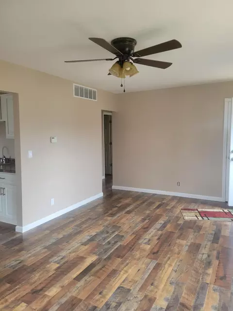 405 E Broadwell St, Albion, MI 49224 photo 8